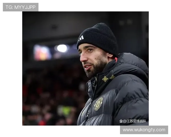 克罗斯与布鲁诺·费尔南德斯传球分布偏移及中场组织差异分析