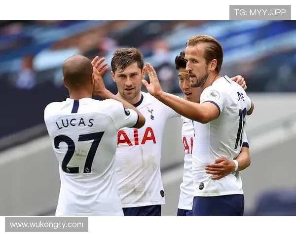 伊萨克与热苏斯全面对比：终结者风格与多功能前锋的战术角色差异