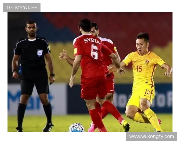 任意球拖延如何界定？裁判判罚标准全解读