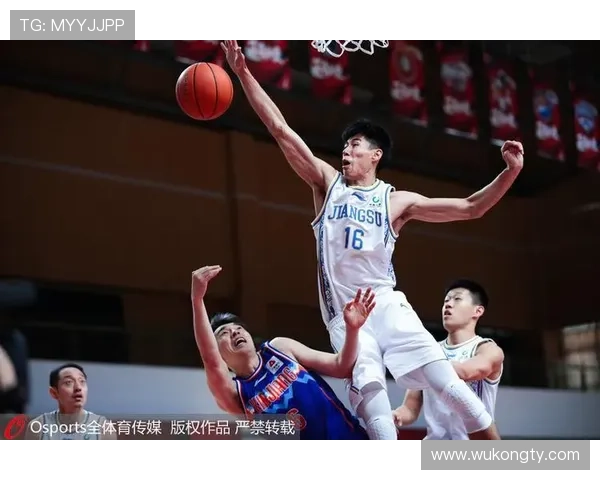 封盖犯规判定标准是什么？如何区分合法封盖与打手犯规